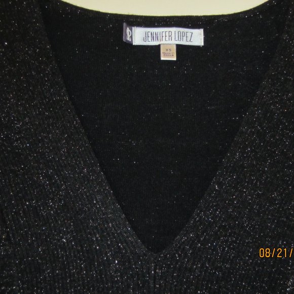 Jennifer Lopez, v neck sweater, half sleeve, black metallic - Picture 2 of 5